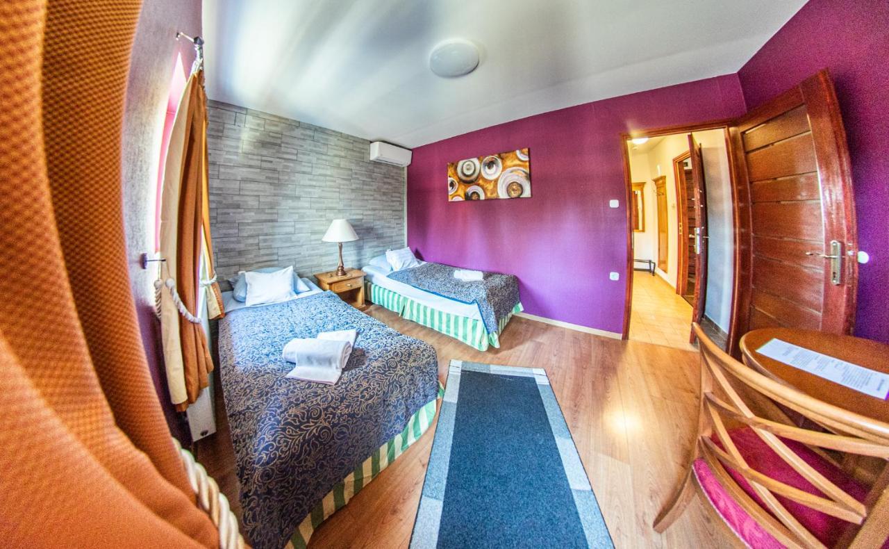 Borhotel Sziluett Farkasmaly Gyöngyös Exterior foto