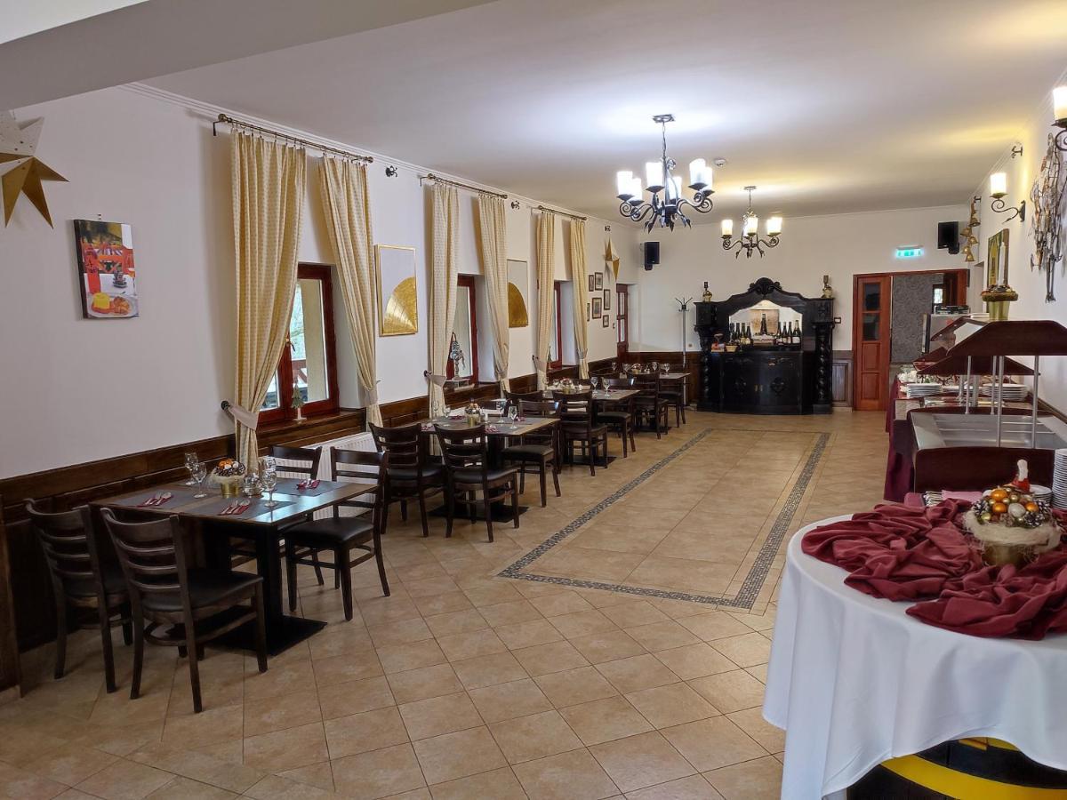 Borhotel Sziluett Farkasmaly Gyöngyös Exterior foto
