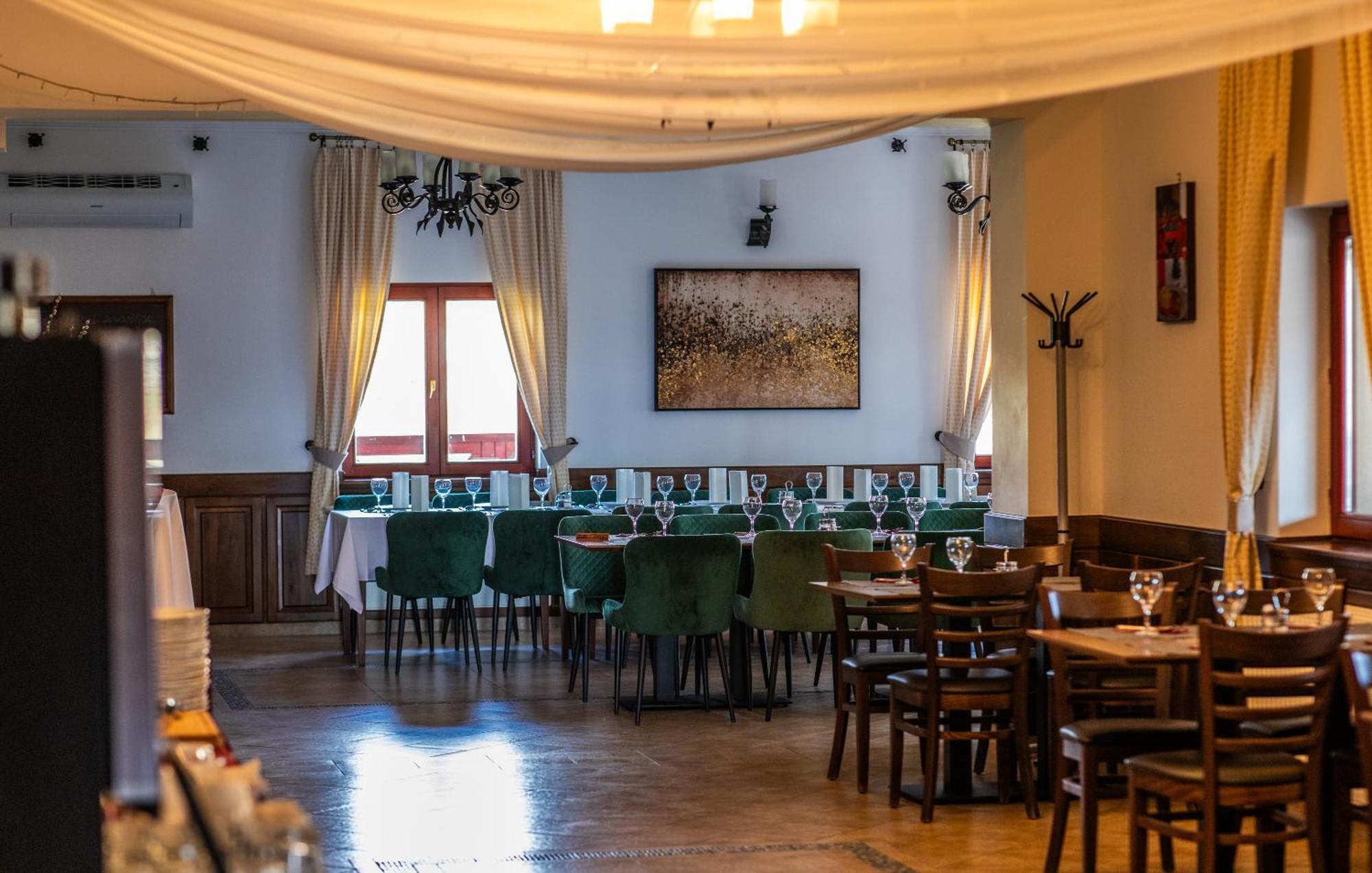 Borhotel Sziluett Farkasmaly Gyöngyös Exterior foto