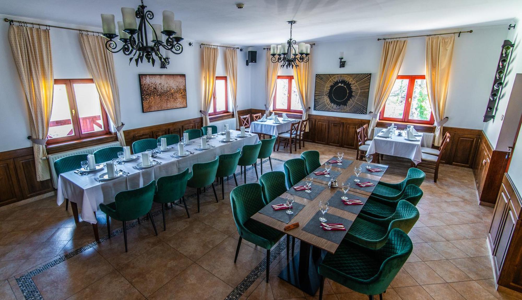 Borhotel Sziluett Farkasmaly Gyöngyös Exterior foto