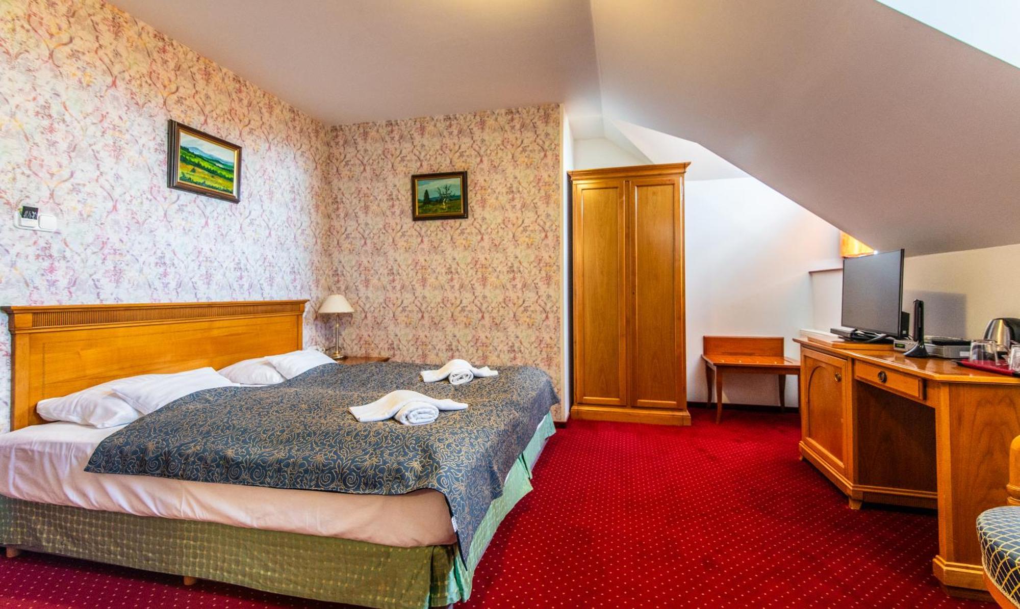 Borhotel Sziluett Farkasmaly Gyöngyös Exterior foto