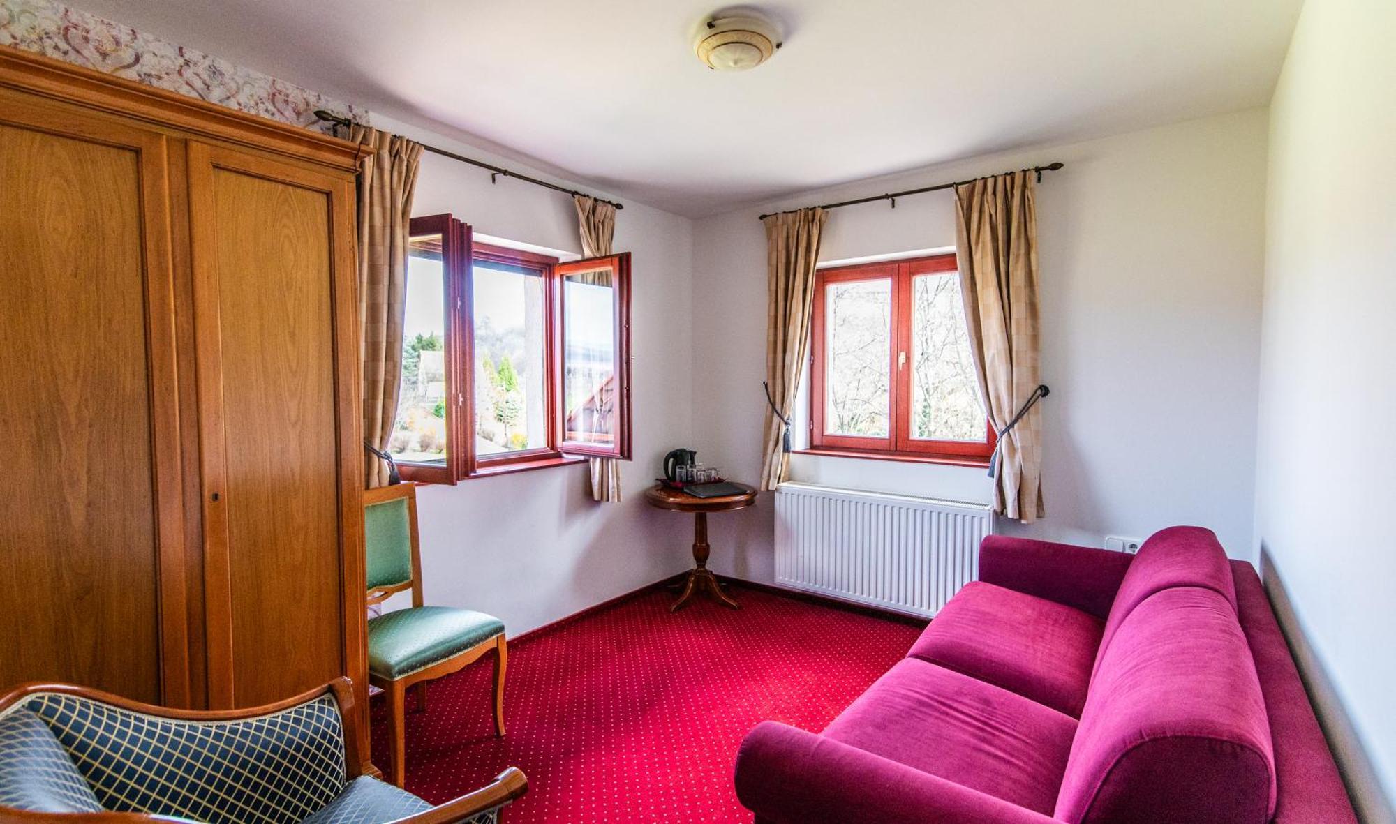 Borhotel Sziluett Farkasmaly Gyöngyös Exterior foto