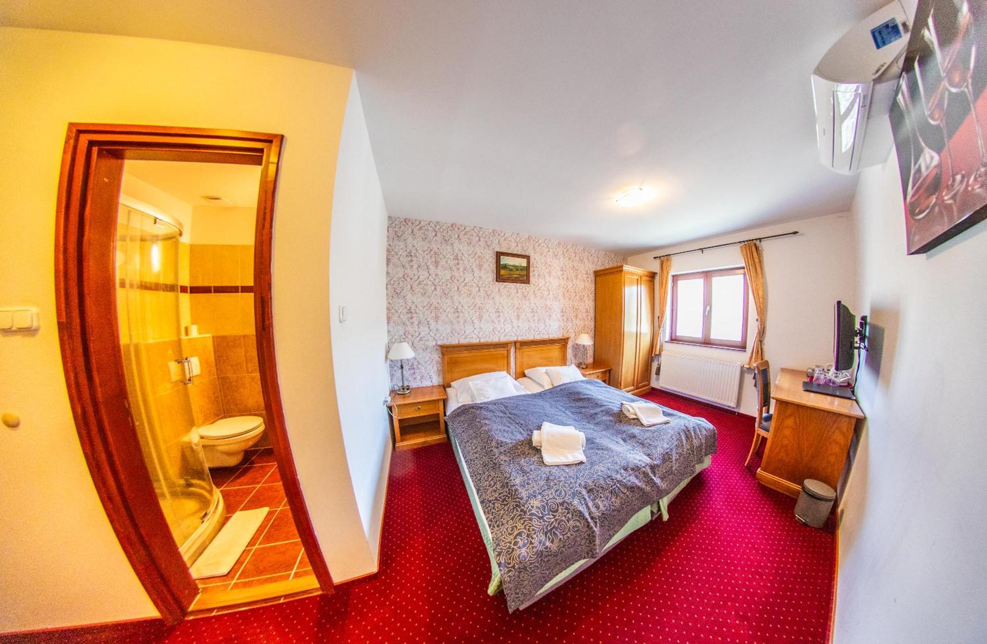Borhotel Sziluett Farkasmaly Gyöngyös Exterior foto